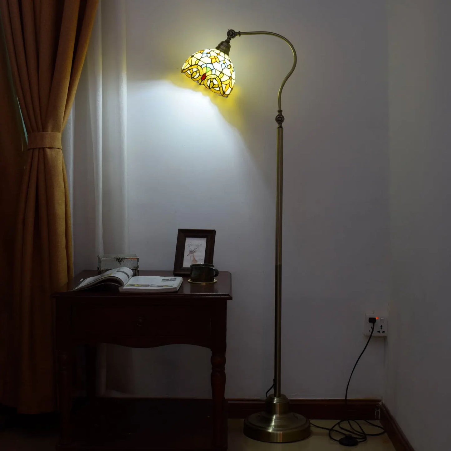 20cm Stained Glass Baroque Lampshade Vintage Floor Lamp with Tiffany Shade - CTL