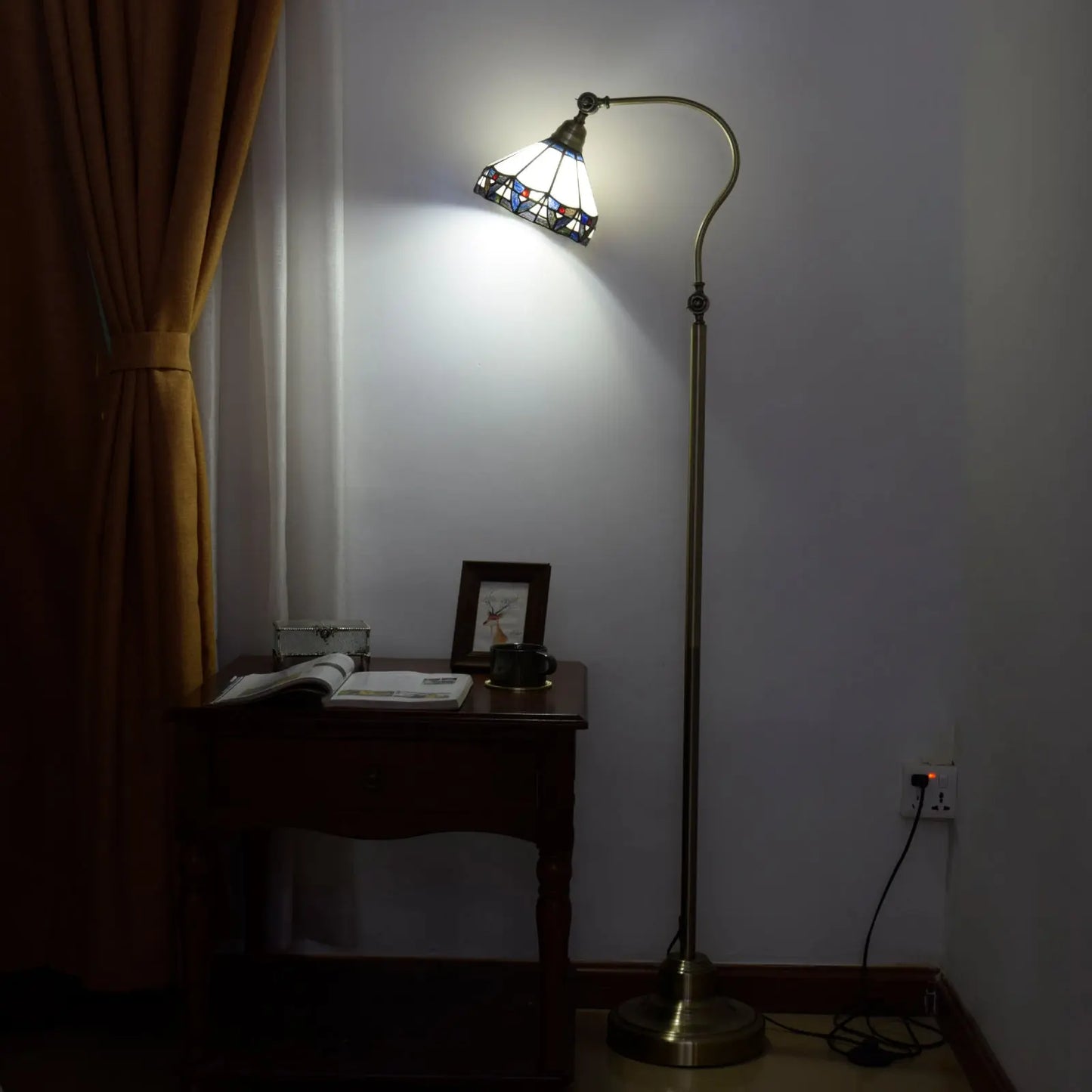 20cm Vintage Stained Glass Lampshade Standing Light White Tiffany Floor Lamp - CTL