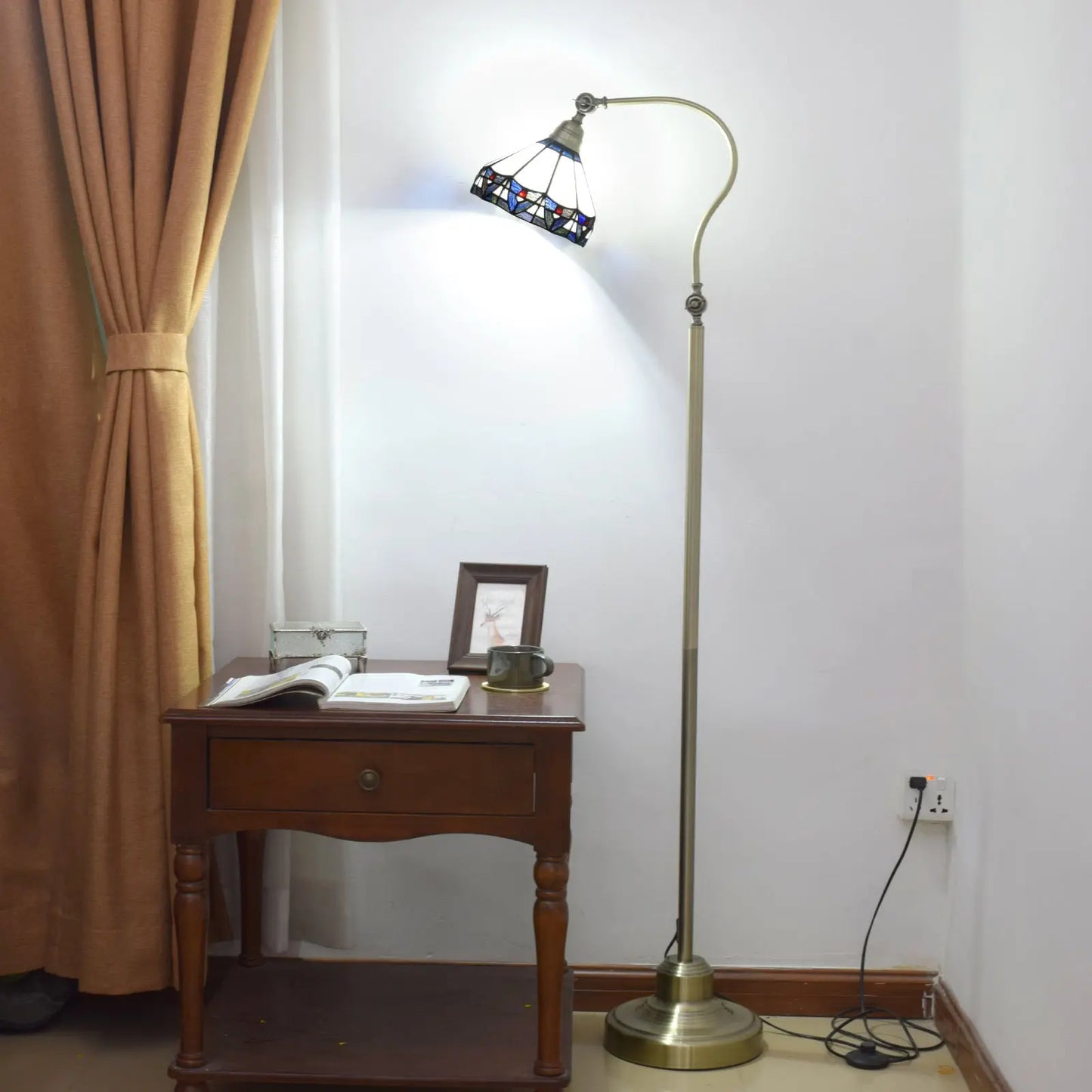 20cm Vintage Stained Glass Lampshade Standing Light White Tiffany Floor Lamp - CTL