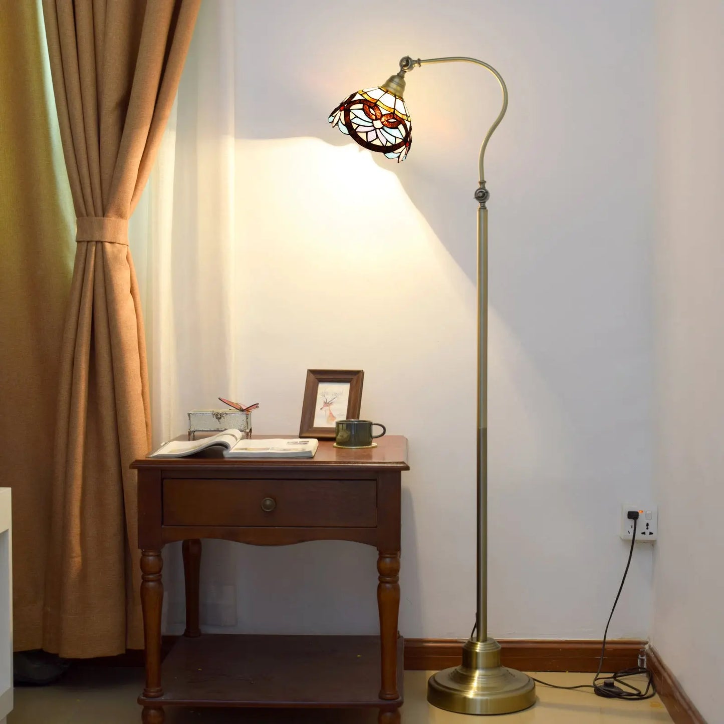 20cm Vintage Stained Glass Pastoral Flower Lampshade Tiffany Style Standard Lamp - CTL