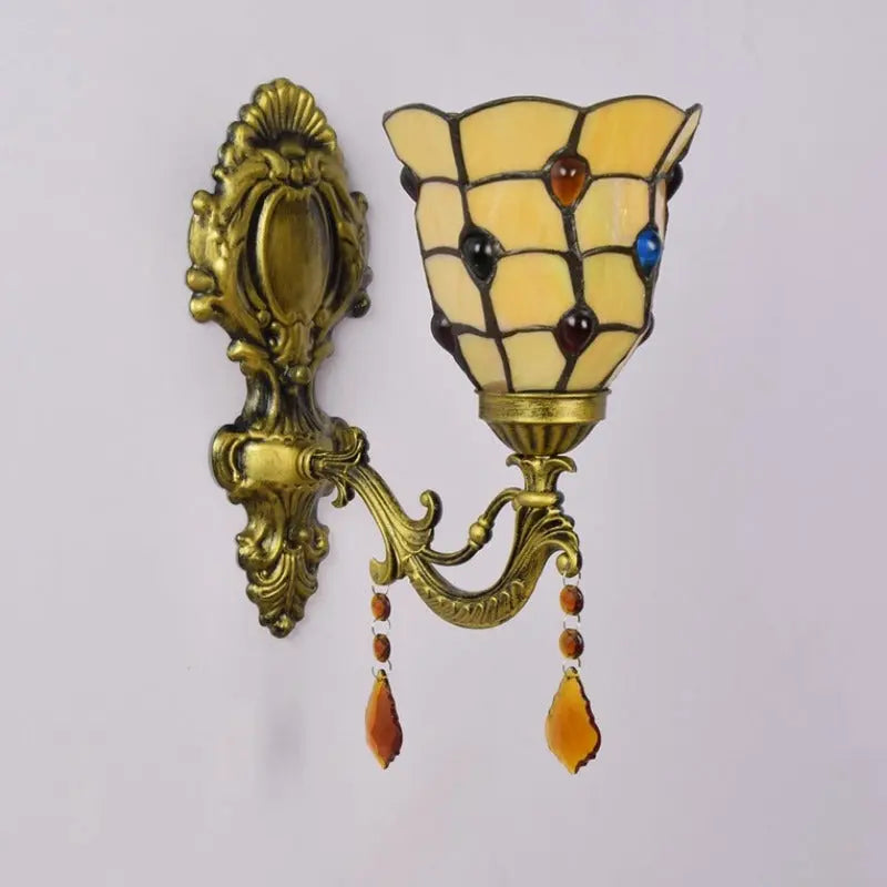 Tiffany Sconce Light Stained Glass Yellow Beads Lampshade Mini Wall Lamp - CTL