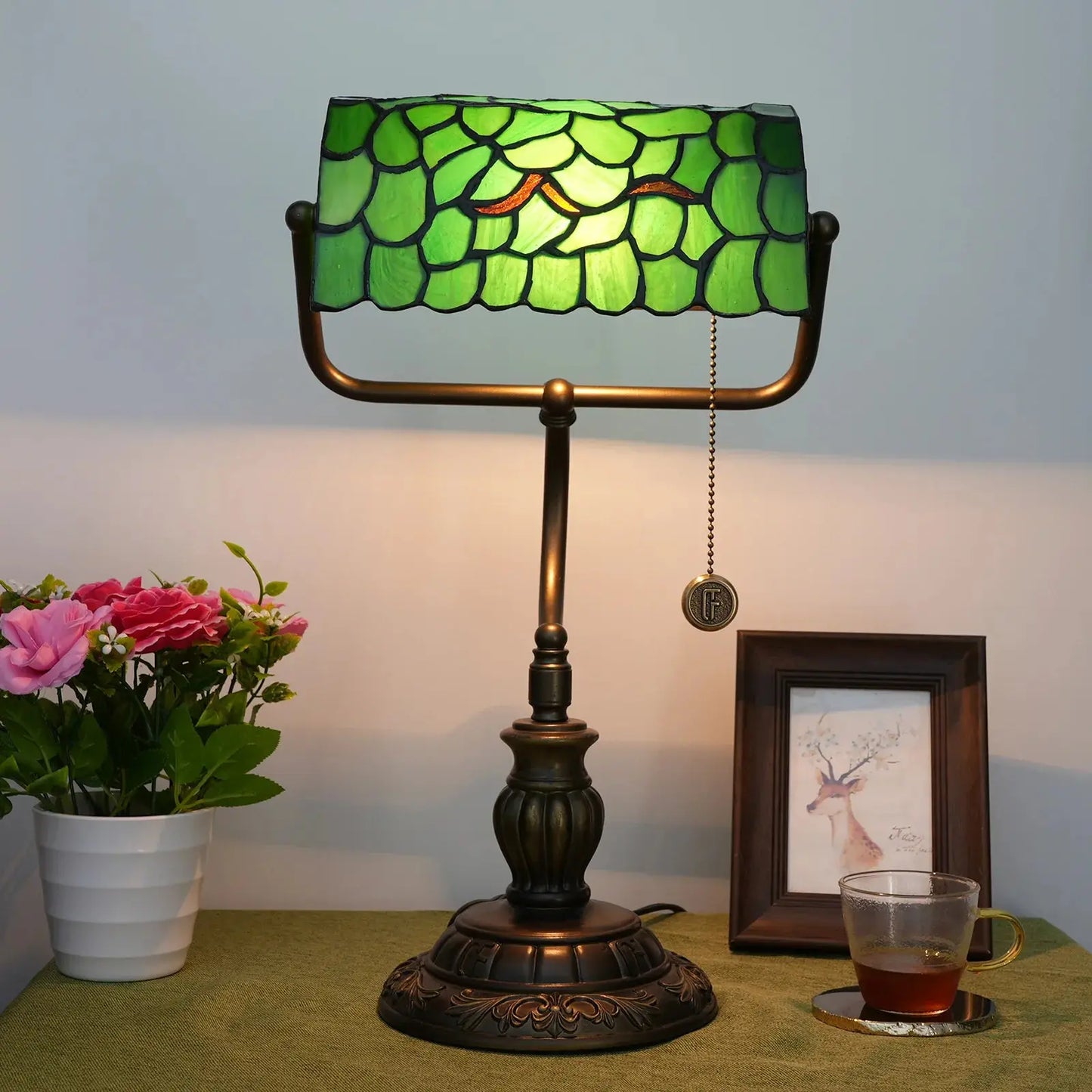 Tiffany Stained Glass Leaves Lampshade Bank Lamp Green Table Light - CTL