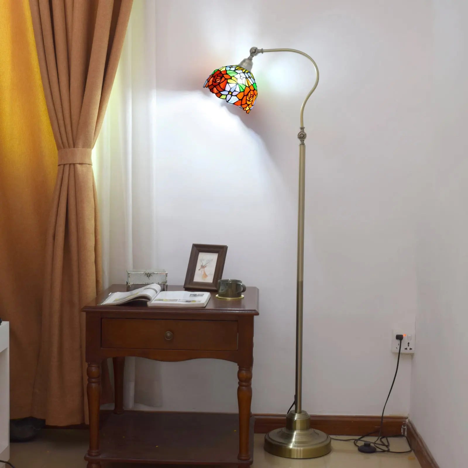 20cm Vintage Stained Glass Pastoral Gorgeous Roses Lampshade Red Tiffany Floor Lamp - CTL