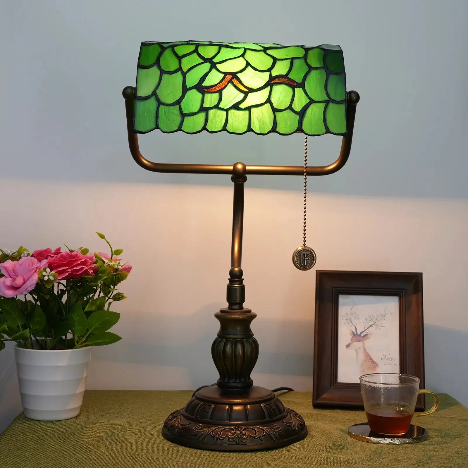 Tiffany Stained Glass Leaves Lampshade Bank Lamp Green Table Light - CTL