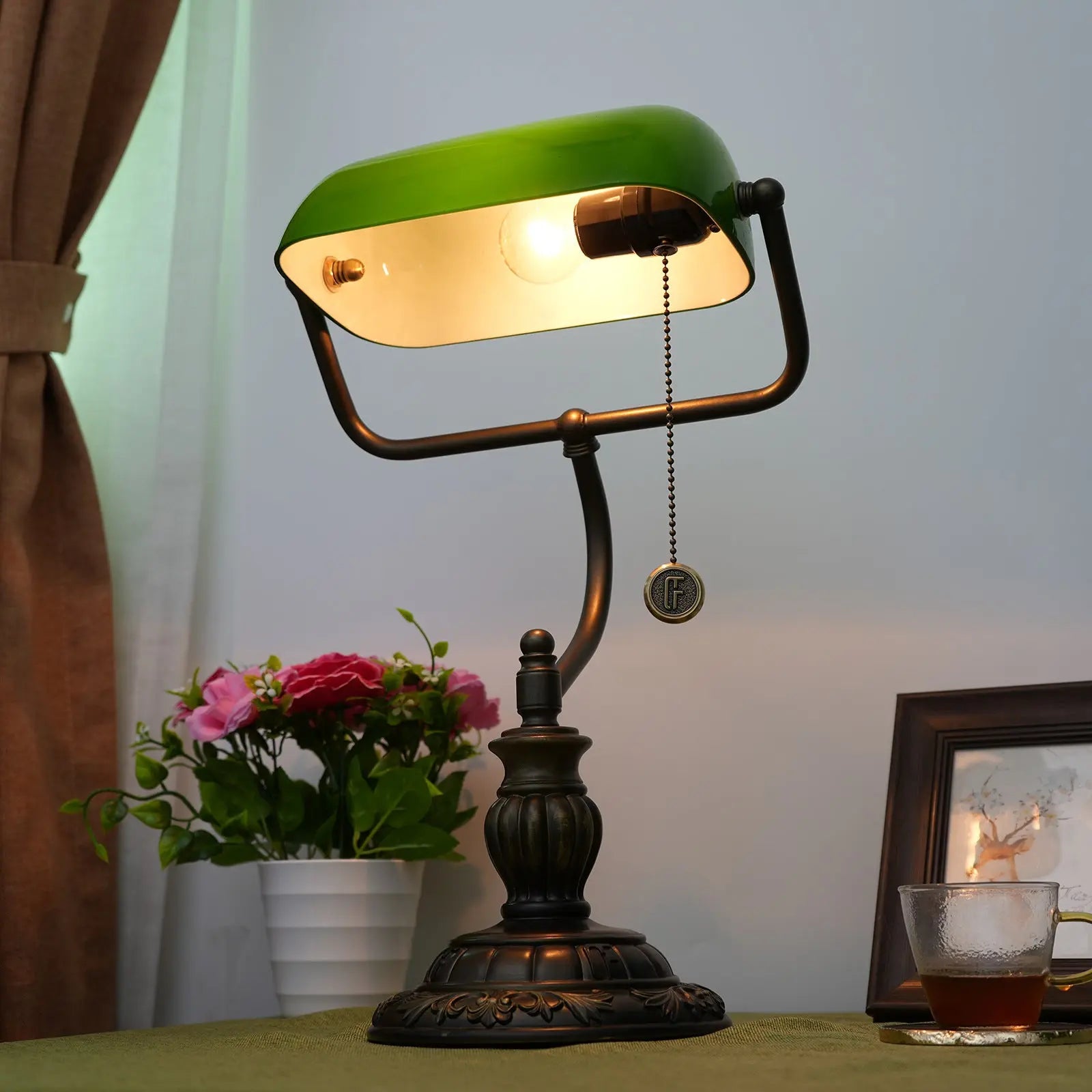 Vintage Tiffany Stained Glass Green Lampshade Retro Bankers Lamp Green Bedside Light - CTL